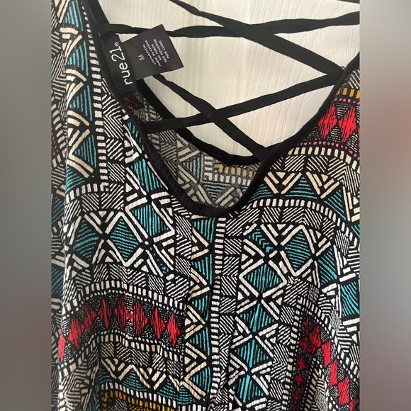 Aztec Dress - Picture 3 of 4